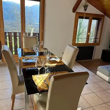 Joli T3 A La Montagne Appartement Marignier Buitenkant foto